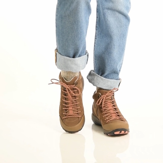 Amazon.com | Dansko Perrin Waterproof Outdoor Boot - Comfortable